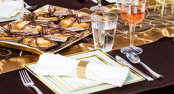 A Symphony of Style: Elegant Thanksgiving Table Settings