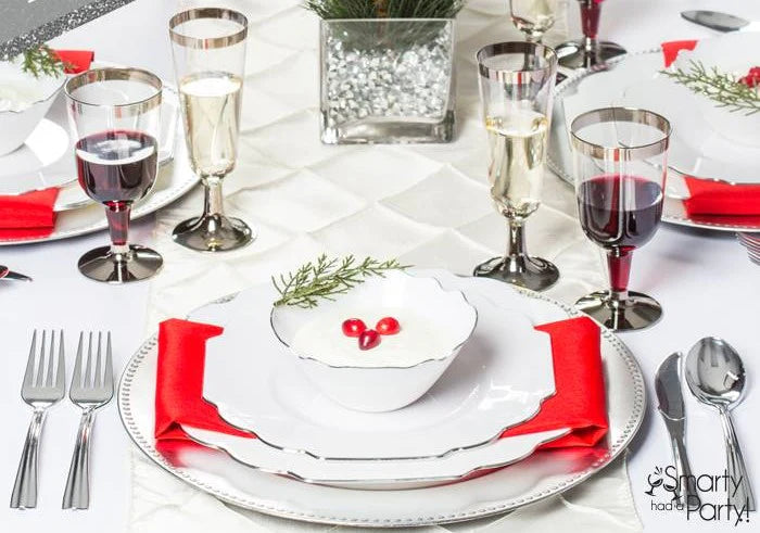 The Ultimate Guide to Festive Tablescapes: Christmas Edition