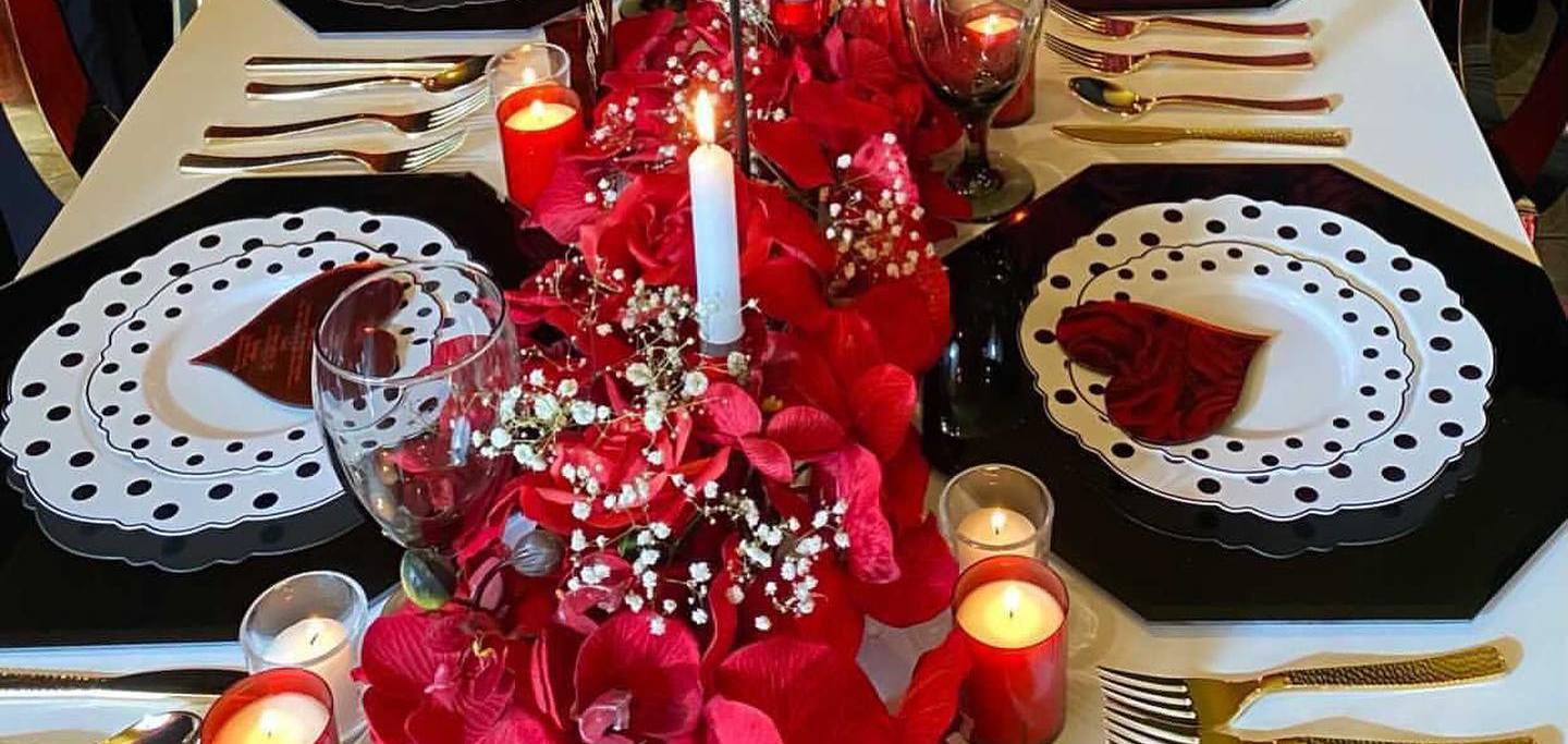 Romantic Valentine's Day Dinner Table Decoration Ideas