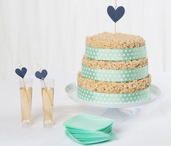 Breaking Traditions: Modern Wedding Cake Trends