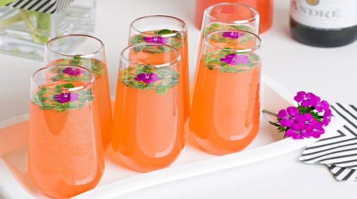 Taste of Sunshine: Grapefruit Mimosa Recipe for Lively Party Moments