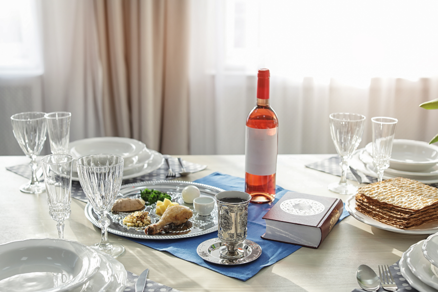 Celebrate in Style: Ideas for an Elegant Passover Seder Tablescape