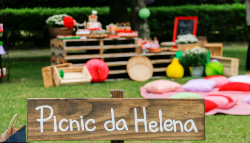 Trendy Summer Picnic Party Ideas