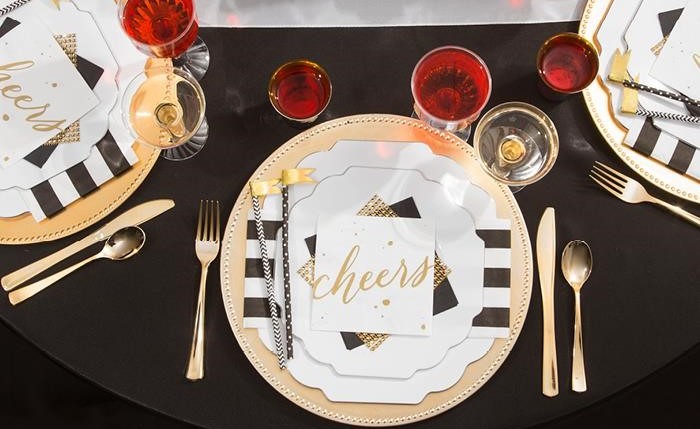 Elegant New Year's Eve Tablescape Ideas