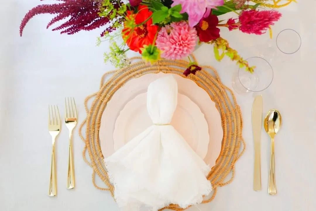 Spring Dining Delights: Elevate Your Table with Elegant Place Settings
