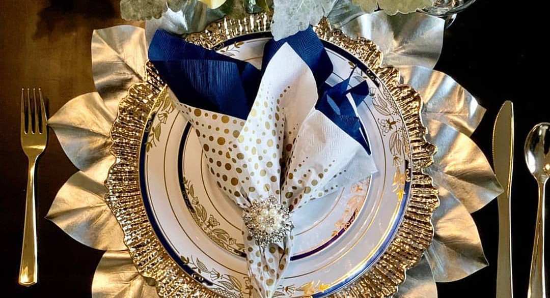 Top 9 Most Glamorous Holiday Party Décor and Table Setting Ideas
