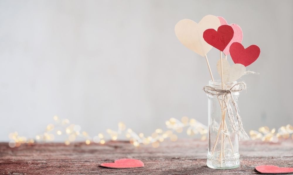 Tips for Hosting a Galentine’s Day Party