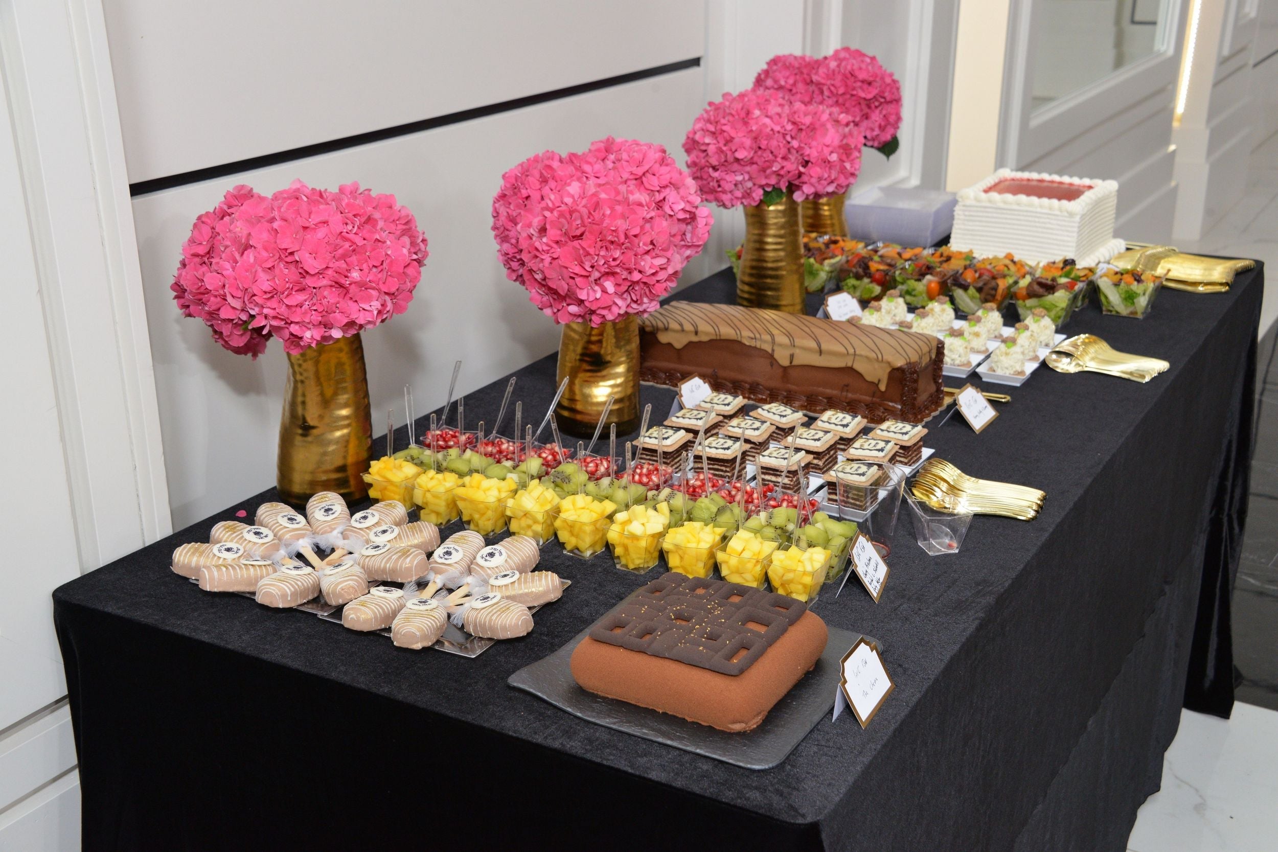 Buffet Table Setting