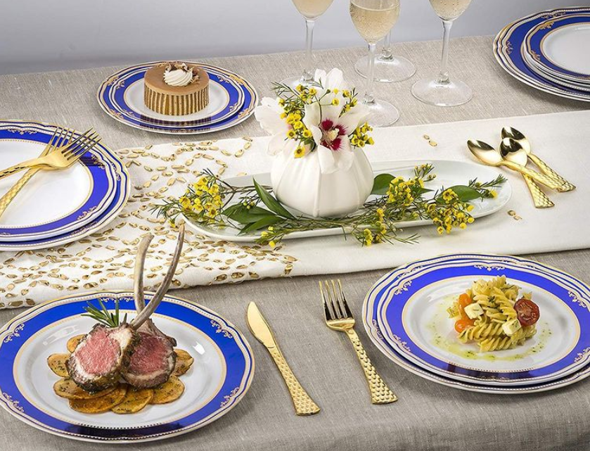 How to Choose the Best Dining Style for Your Next Party?
