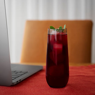 9 oz. Clear Stemless Plastic Champagne Flutes crafted for convenience and style, ideal for any food service occasion