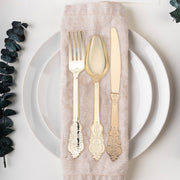 Elegant baroque gold plastic forks, 7.4-inch, 600-pack – Stylish disposable forks featuring a detailed baroque design and a polished gold look.