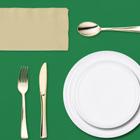 Green tablecloth ties together the White, Green, and Gold color scheme.