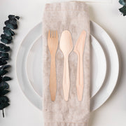 Lightweight yet durable wooden cutlery set, 6.5 inches long, perfect for hot and cold foods