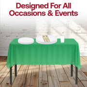 Luxurious gold accents make this set ideal for upscale sports celebrations.