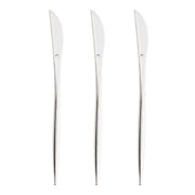 Three identical Shiny Silver Moderno Disposable Plastic Dinner Knives are vertically aligned in a row against a plain white background. The knives feature smooth, ergonomic handles and slightly serrated edges, ideal for both professional chefs and premium quality plastic knife standards typically reserved for party use.