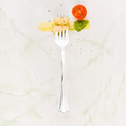 Shiny metallic silver forks made of durable plastic, 6.75 inches long, grooved handles for style and grip, 600-pack