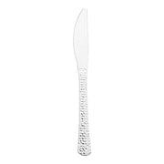 Shiny metallic silver hammered plastic knives, 7.75 inches, 1000-pack – Durable disposable knives with a textured hammered handle and a reflective silver finish.
