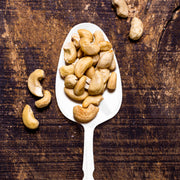 Shiny white Moderno plastic dinner spoons, 8.1 inches long, designed for 480 guests, combining durability with elegance