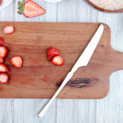 Sleek and sophisticated white disposable dinner knives, 8.8 inches, perfect for fine dining and celebrations