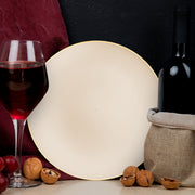 These disposable plastic plates measure 10 inches in diameter, ideal for full meals.