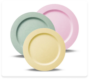 How Many Plastic Plate Sets Do You Need for a Wedding Reception?